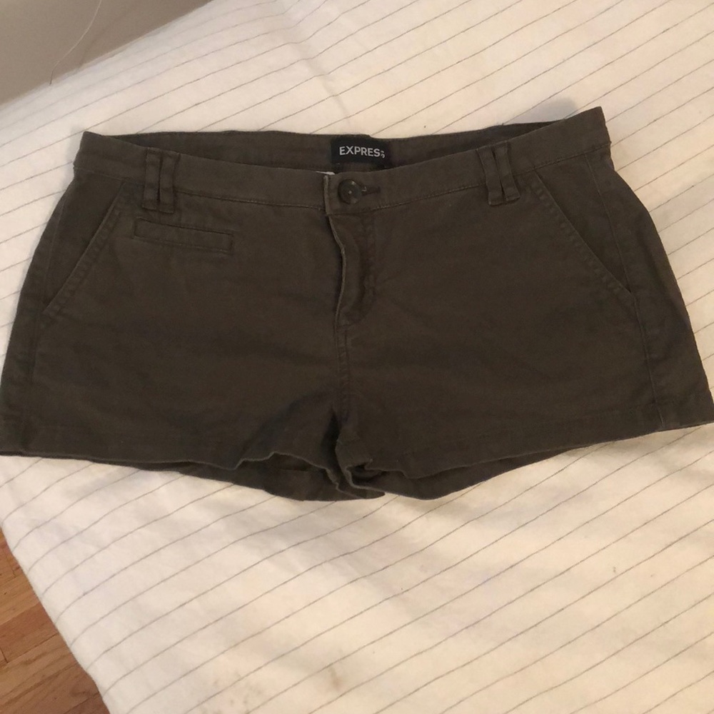 Express hunter green shorts